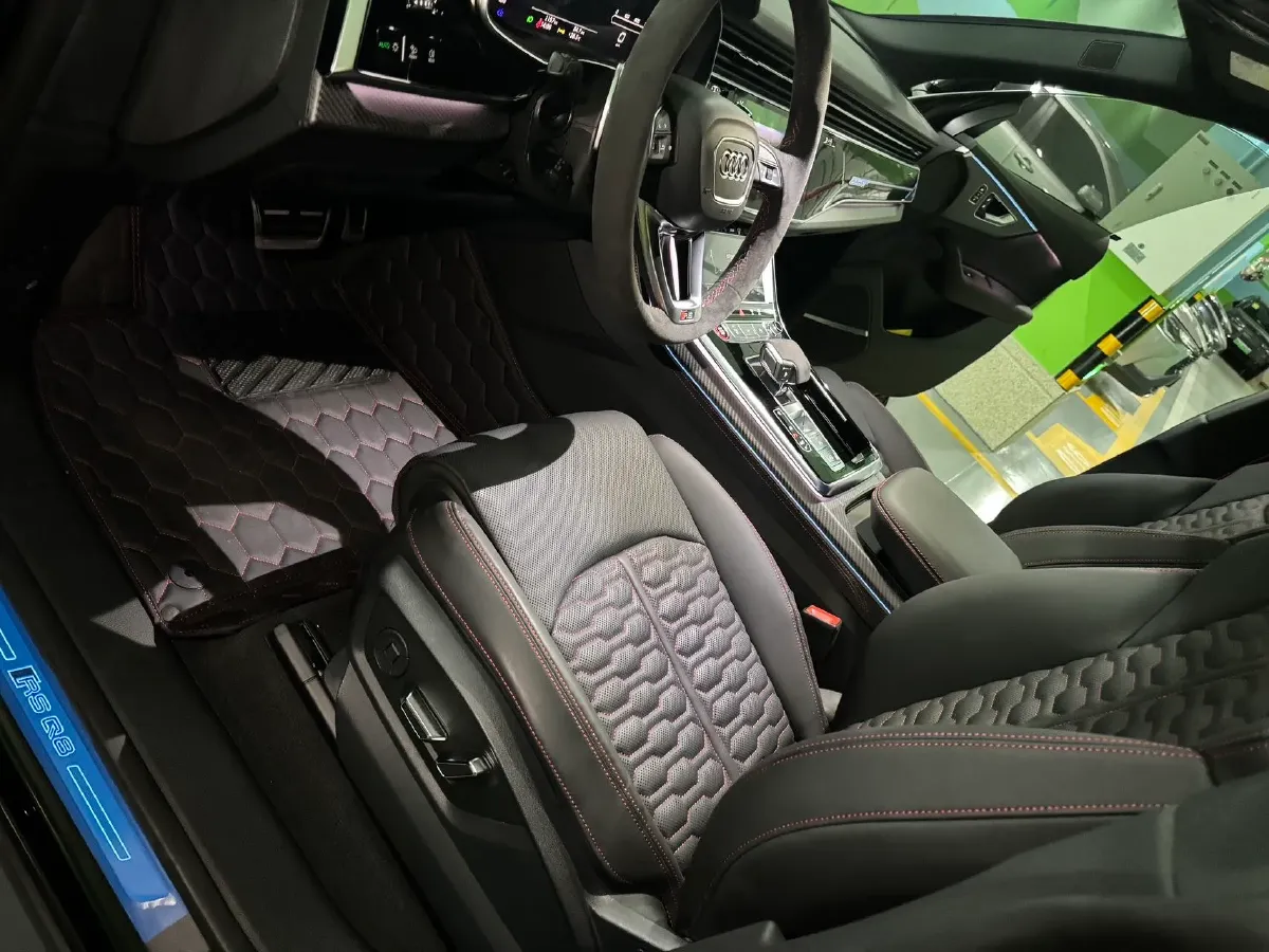 2022 Audi RS Q8 4.0T 600HP V8 8AT,autocango,china used car exporter,china ev exporter,chinese used car exporter,chinese used ev exporter