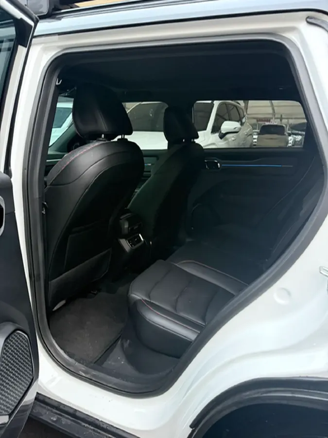 2025 Geely Cowboy 1.5T 181HP L4 7DCT,autocango,china used car exporter,china ev exporter,chinese used car exporter,chinese used ev exporter