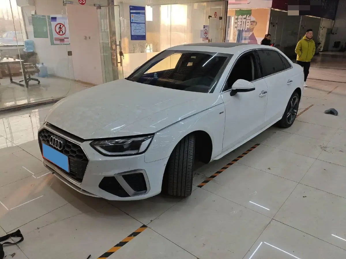 2020 Audi A4L 2.0T 190HP L4 7DCT