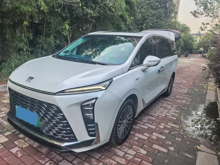 2024 Buick GL8 1.5T 180HP L4 2DHT PHEV 24.4KWH,autocango,china used car exporter,china ev exporter,chinese used car exporter,chinese used ev exporter