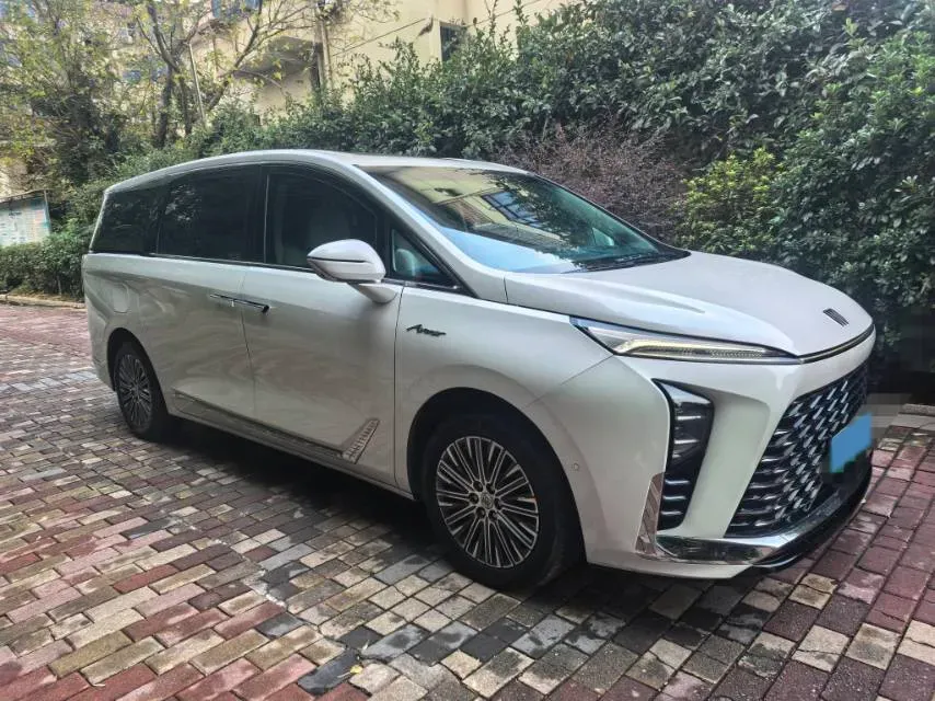 2024 Buick GL8 1.5T 180HP L4 2DHT PHEV 24.4KWH,autocango,china used car exporter,china ev exporter,chinese used car exporter,chinese used ev exporter