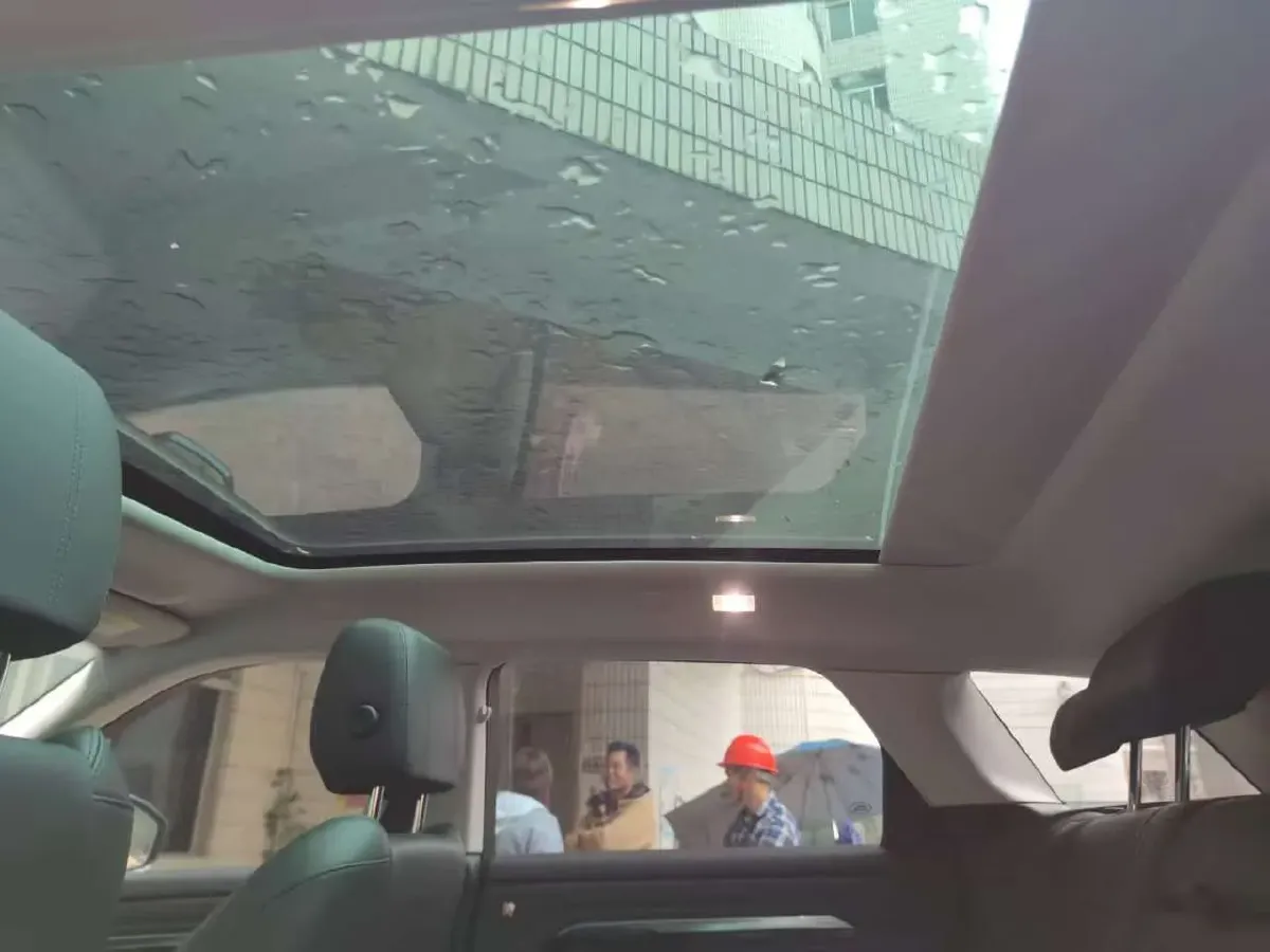 2020 Land Rover Range Rover Evoque 2.0T 249HP L4 9AT,autocango,china used car exporter,china ev exporter,chinese used car exporter,chinese used ev exporter