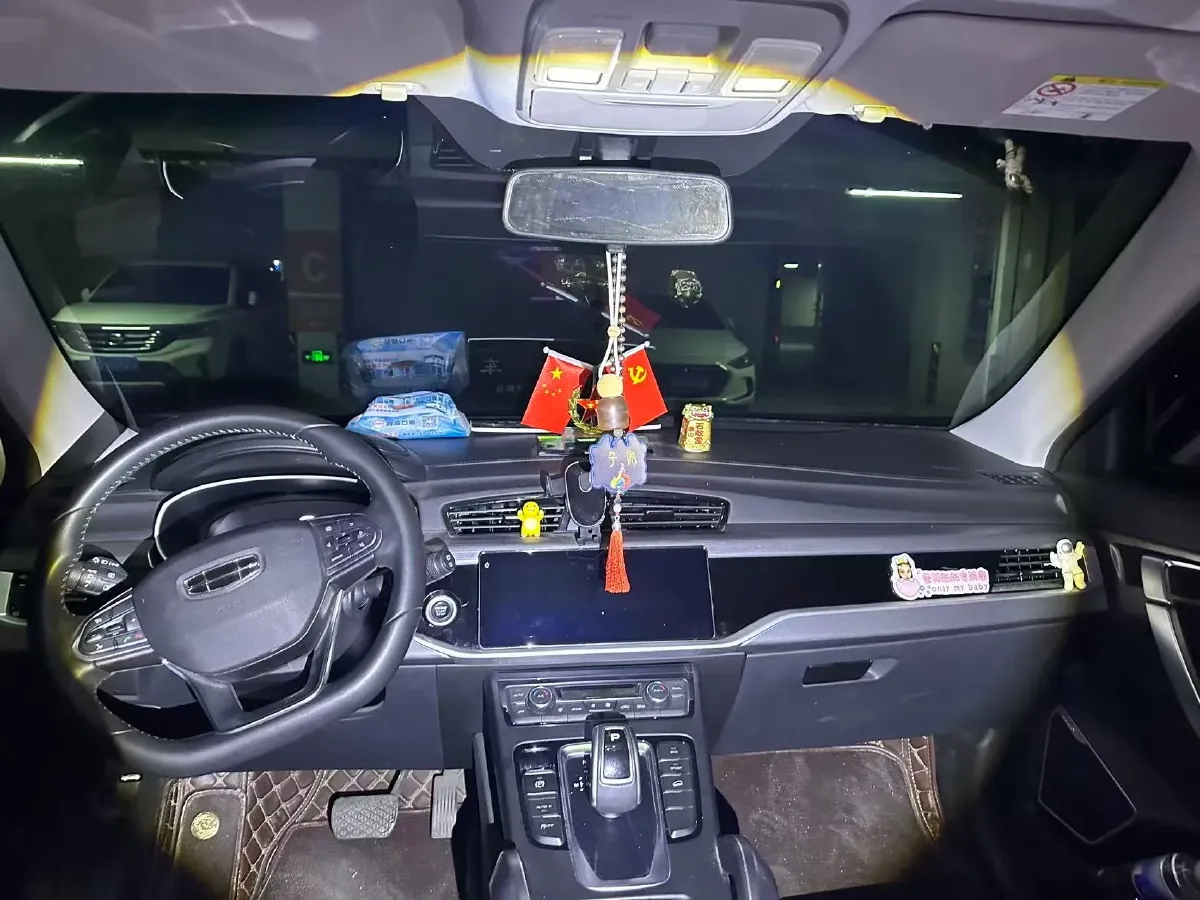 2022 Geely Azkarra 1.8T 184HP L4 7DCT,autocango,china used car exporter,china ev exporter,chinese used car exporter,chinese used ev exporter