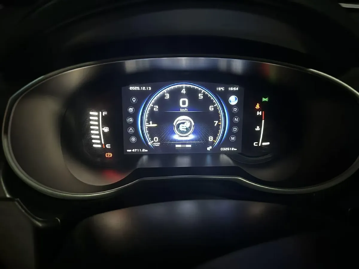 2022 Geely Azkarra 1.8T 184HP L4 7DCT,autocango,china used car exporter,china ev exporter,chinese used car exporter,chinese used ev exporter