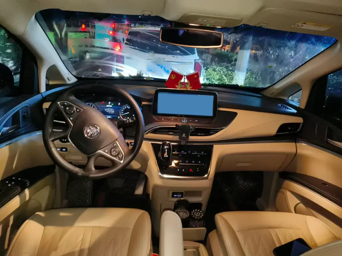 2023 Buick GL8 2.0T 237HP L4 9AT,autocango,china used car exporter,china ev exporter,chinese used car exporter,chinese used ev exporter