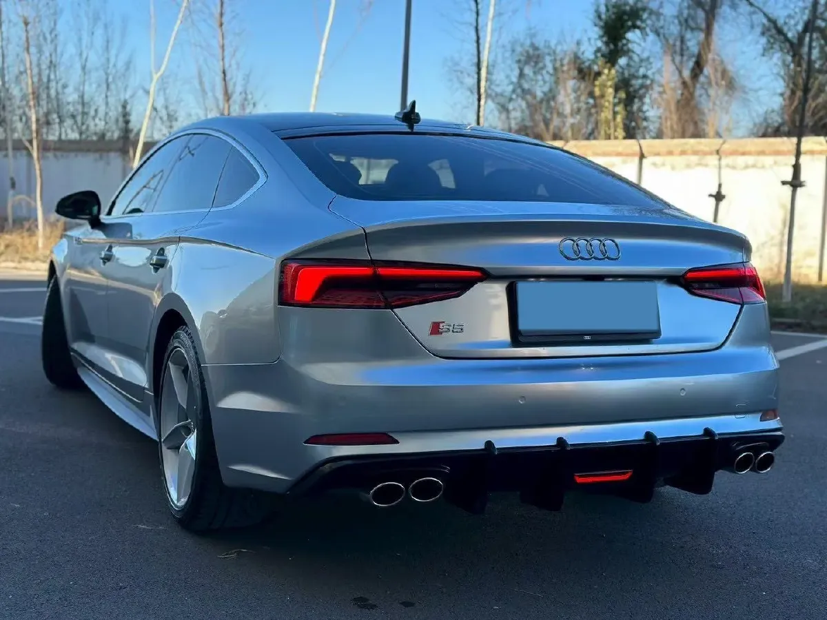 2017 BMW 3 Series GT 2.0T 184HP L4 8AT,autocango,china used car exporter,china ev exporter,chinese used car exporter,chinese used ev exporter