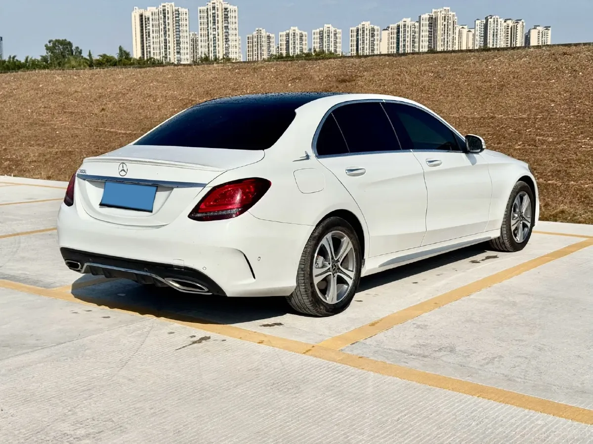 2020 Mercedes-Benz C Class 1.5T 184HP L4 9AT,autocango,china used car exporter,china ev exporter,chinese used car exporter,chinese used ev exporter