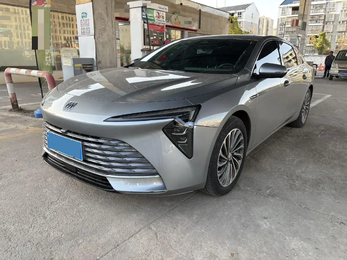 2023 Buick Larcosse 2.0T 237HP L4 9AT