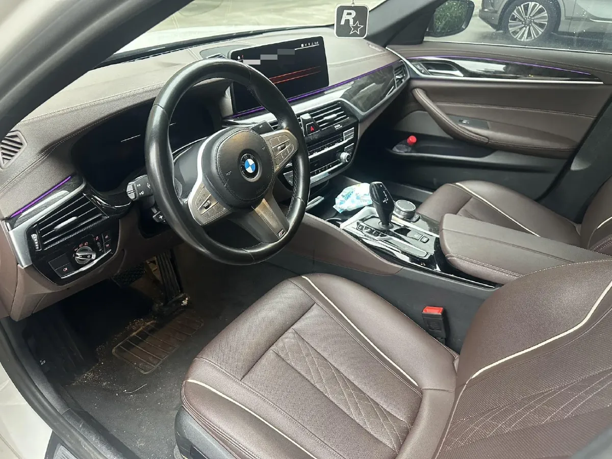 2022 BMW 5 Series 2.0T 184HP L4 8AT,autocango,china used car exporter,china ev exporter,chinese used car exporter,chinese used ev exporter