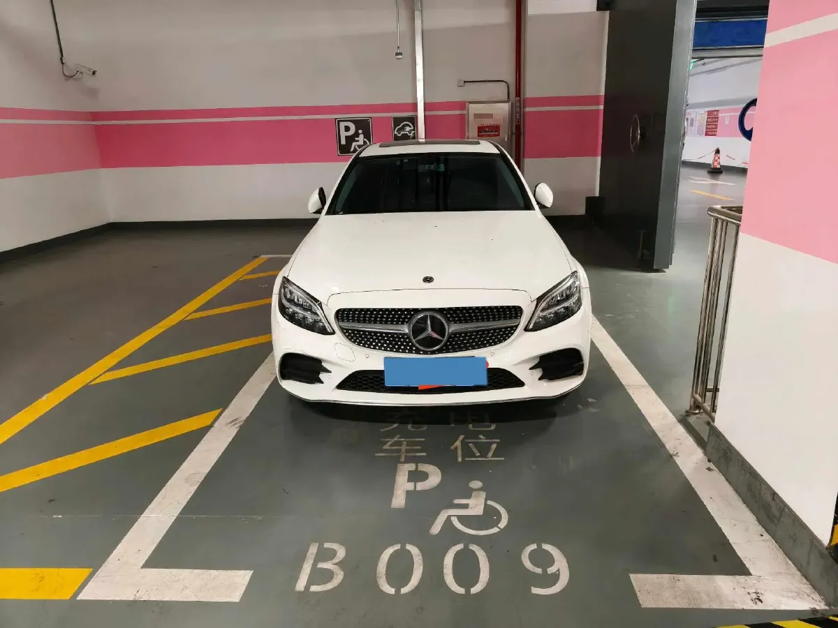 2020 Mercedes-Benz C Class 1.5T 156HP L4 9AT,autocango,china used car exporter,china ev exporter,chinese used car exporter,chinese used ev exporter