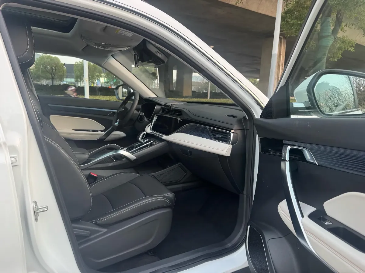 2022 Geely Azkarra 1.8T 184HP L4 7DCT,autocango,china used car exporter,china ev exporter,chinese used car exporter,chinese used ev exporter