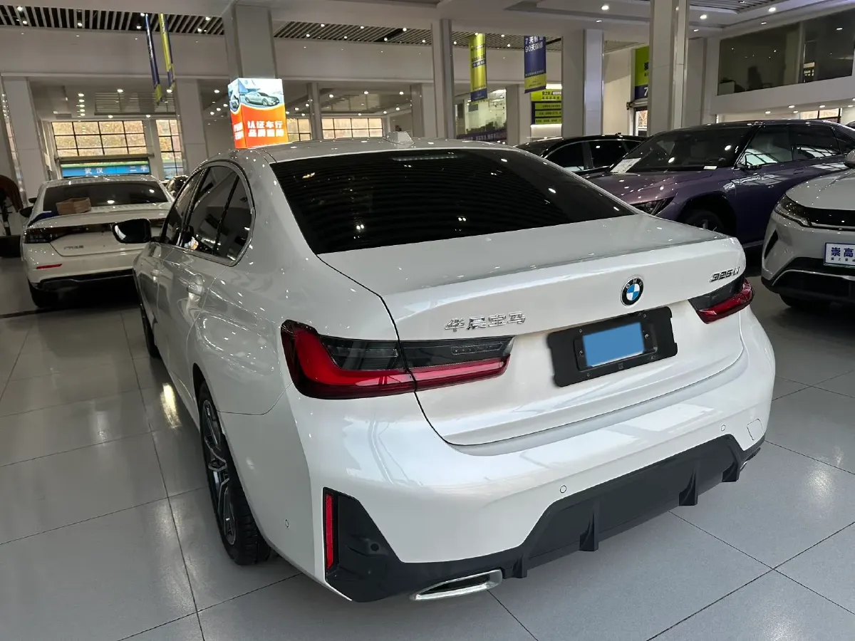 2024 BMW 3 Series 2.0T 184HP L4 8AT,autocango,china used car exporter,china ev exporter,chinese used car exporter,chinese used ev exporter