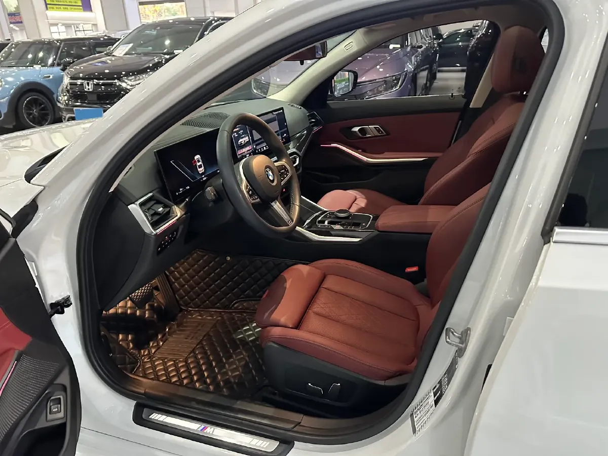 2024 BMW 3 Series 2.0T 184HP L4 8AT,autocango,china used car exporter,china ev exporter,chinese used car exporter,chinese used ev exporter