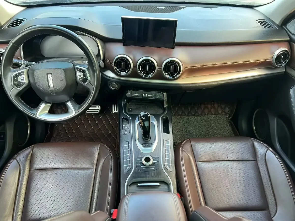 2018 WEY VV6 2.0T 197HP L4 7DCT,autocango,china used car exporter,china ev exporter,chinese used car exporter,chinese used ev exporter