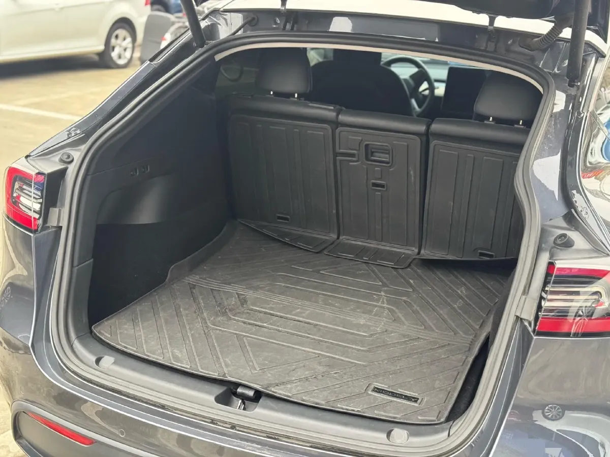 2021 Tesla Model Y BEV 60KWH,autocango,china used car exporter,china ev exporter,chinese used car exporter,chinese used ev exporter