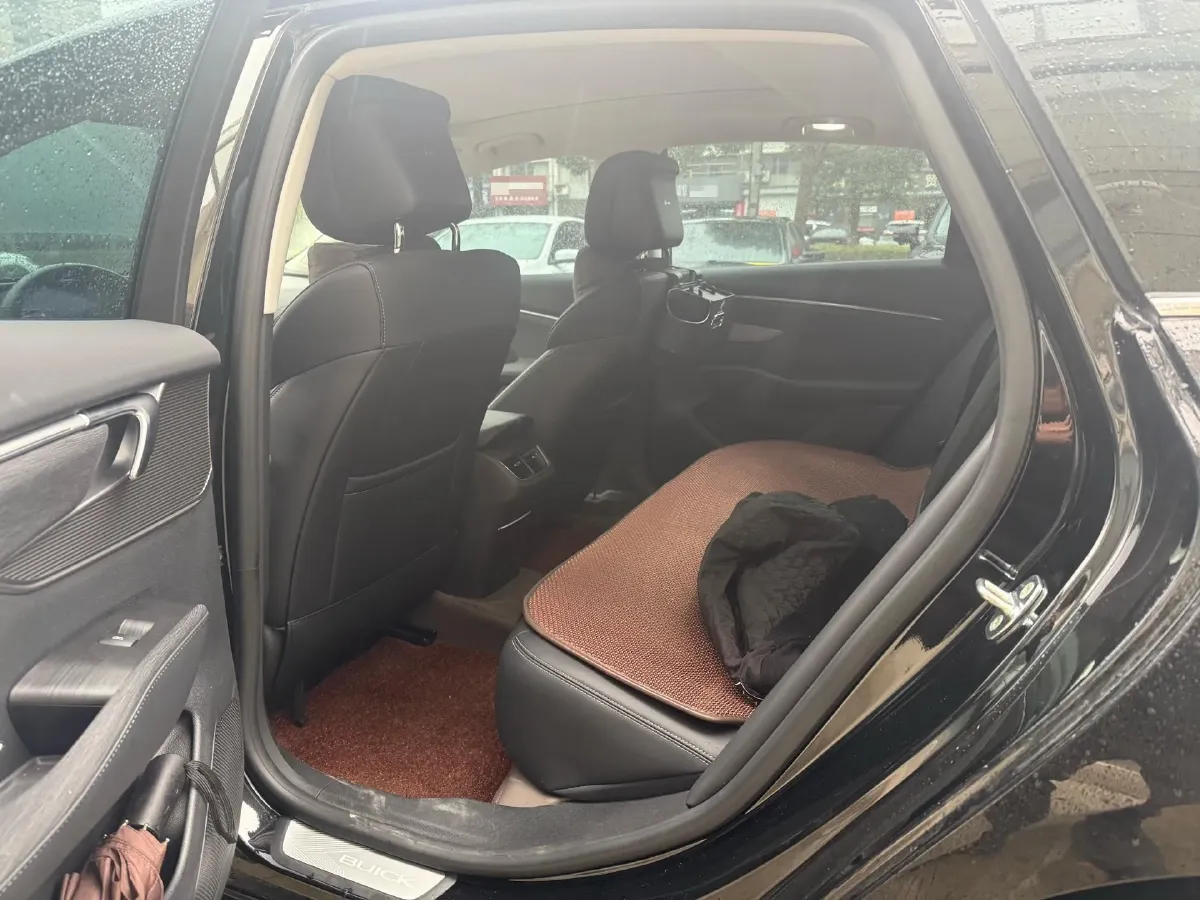 2025 Buick Larcosse 2.0T 237HP L4 9AT,autocango,china used car exporter,china ev exporter,chinese used car exporter,chinese used ev exporter