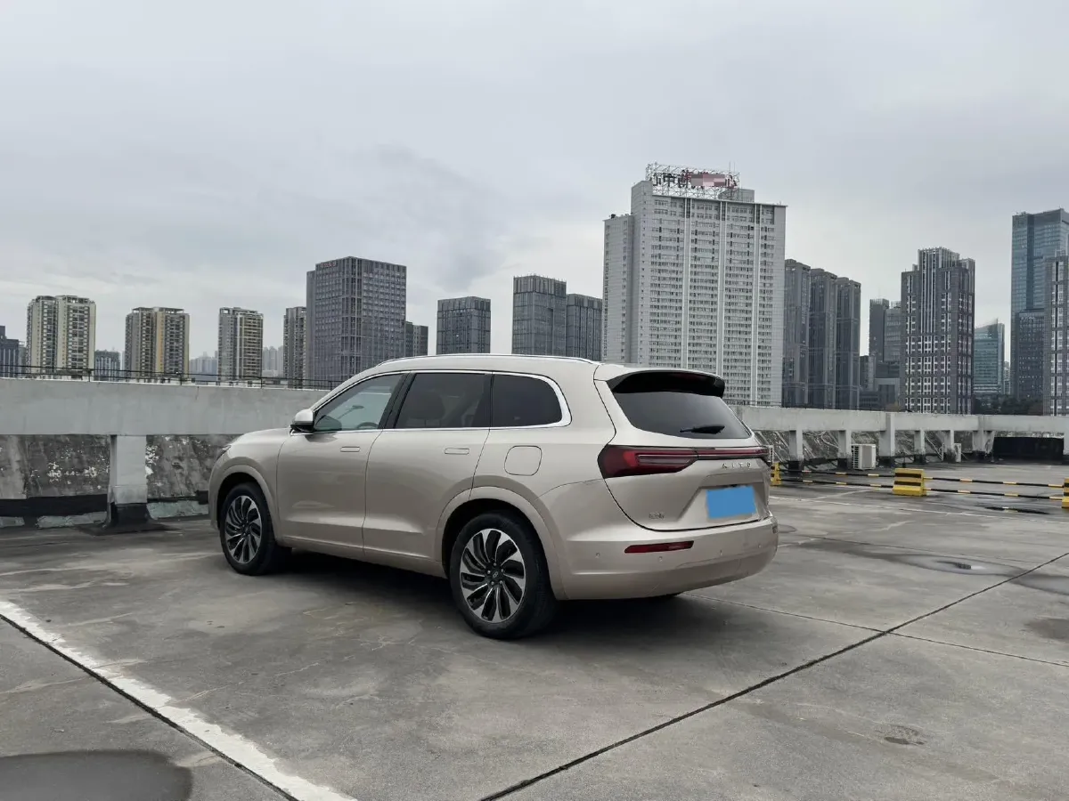 2022 Infiniti Q50L 2.0T 211HP L4 7AT,autocango,china used car exporter,china ev exporter,chinese used car exporter,chinese used ev exporter