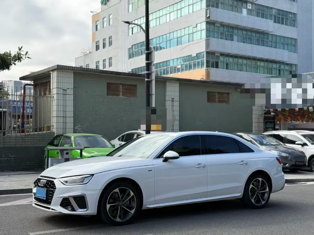 2024 Audi A4L 2.0T 190HP L4 7DCT,autocango,china used car exporter,china ev exporter,chinese used car exporter,chinese used ev exporter