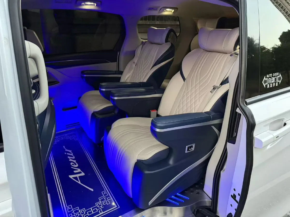 2022 Buick GL8 2.0T 237HP L4 9AT,autocango,china used car exporter,china ev exporter,chinese used car exporter,chinese used ev exporter