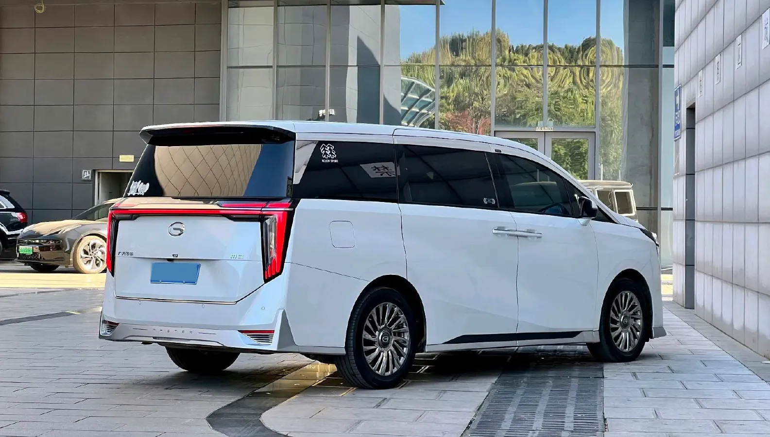 2024 GAC Trumpchi M8 2.0T 252HP L4 8AT,autocango,china used car exporter,china ev exporter,chinese used car exporter,chinese used ev exporter