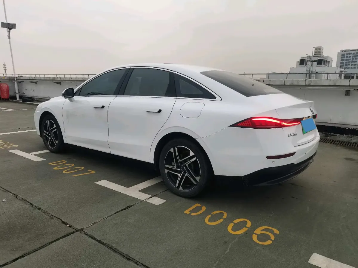 2023 Roewe D7 BEV 59.2KWH,autocango,china used car exporter,china ev exporter,chinese used car exporter,chinese used ev exporter