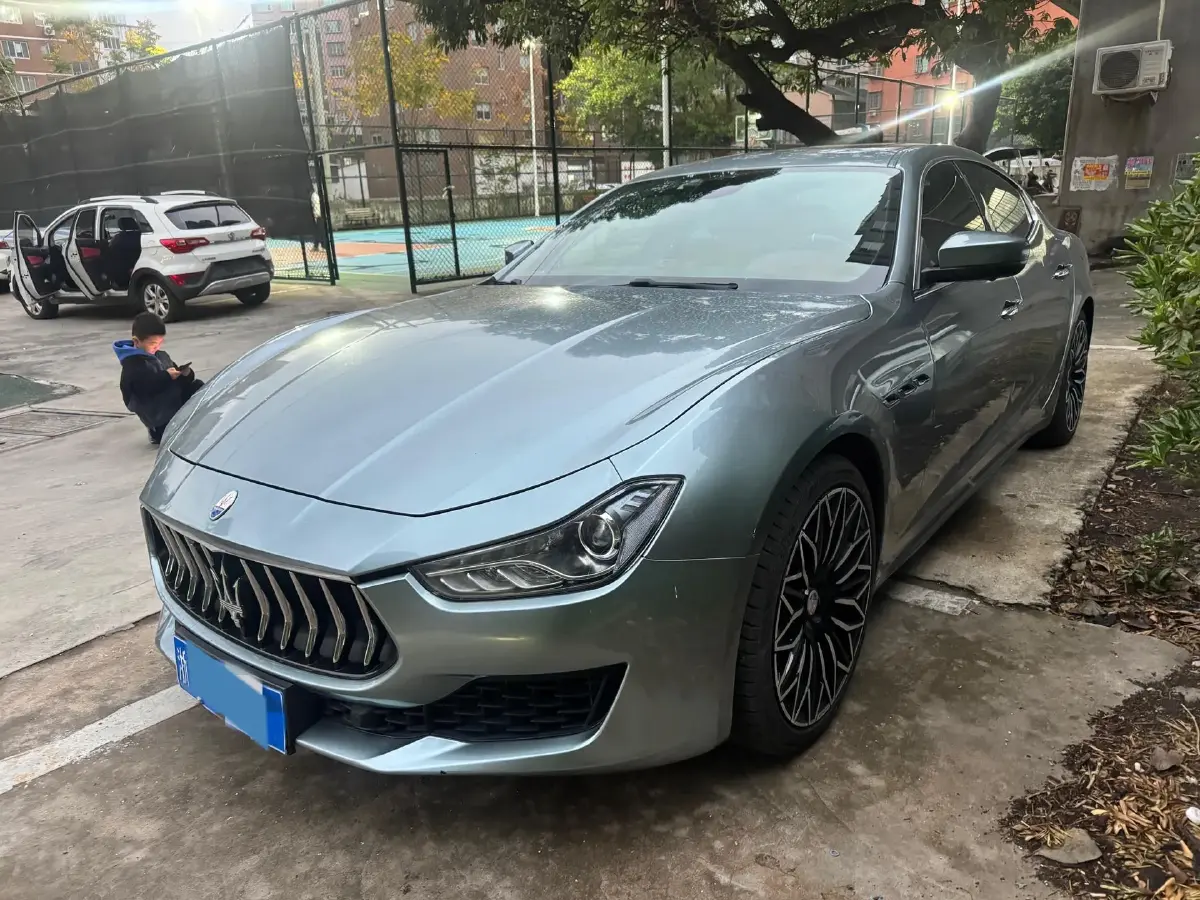 2018 Maserati Ghibli 3.0T 350HP V6 8AT