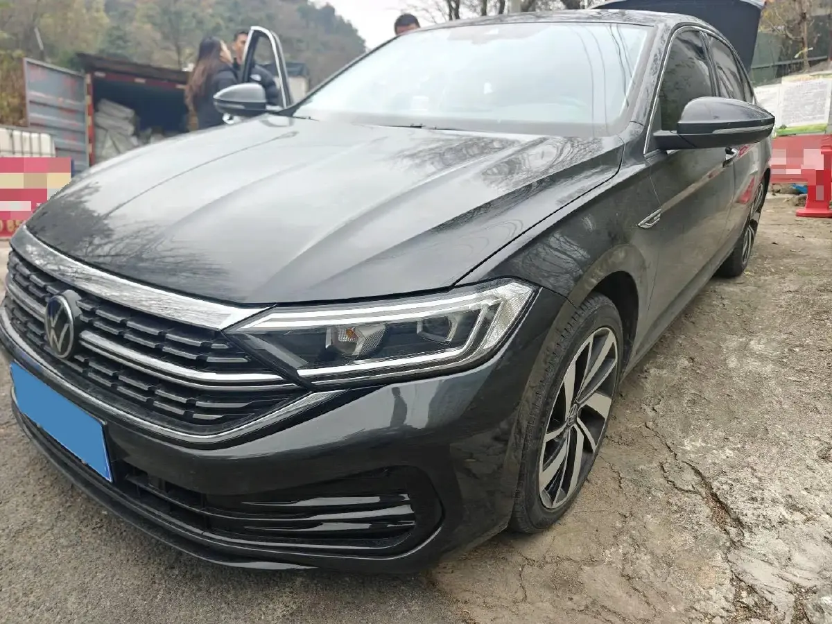 2024 Volkswagen Sagitar 1.5T 160HP L4 7DCT