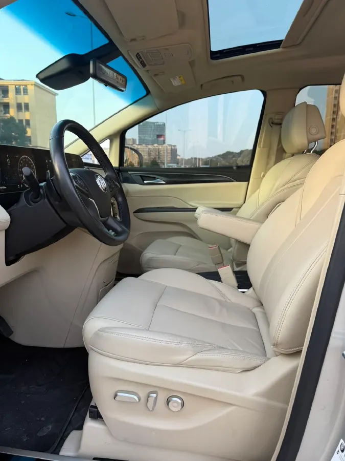 2022 Buick GL8 2.0T 237HP L4 9AT,autocango,china used car exporter,china ev exporter,chinese used car exporter,chinese used ev exporter