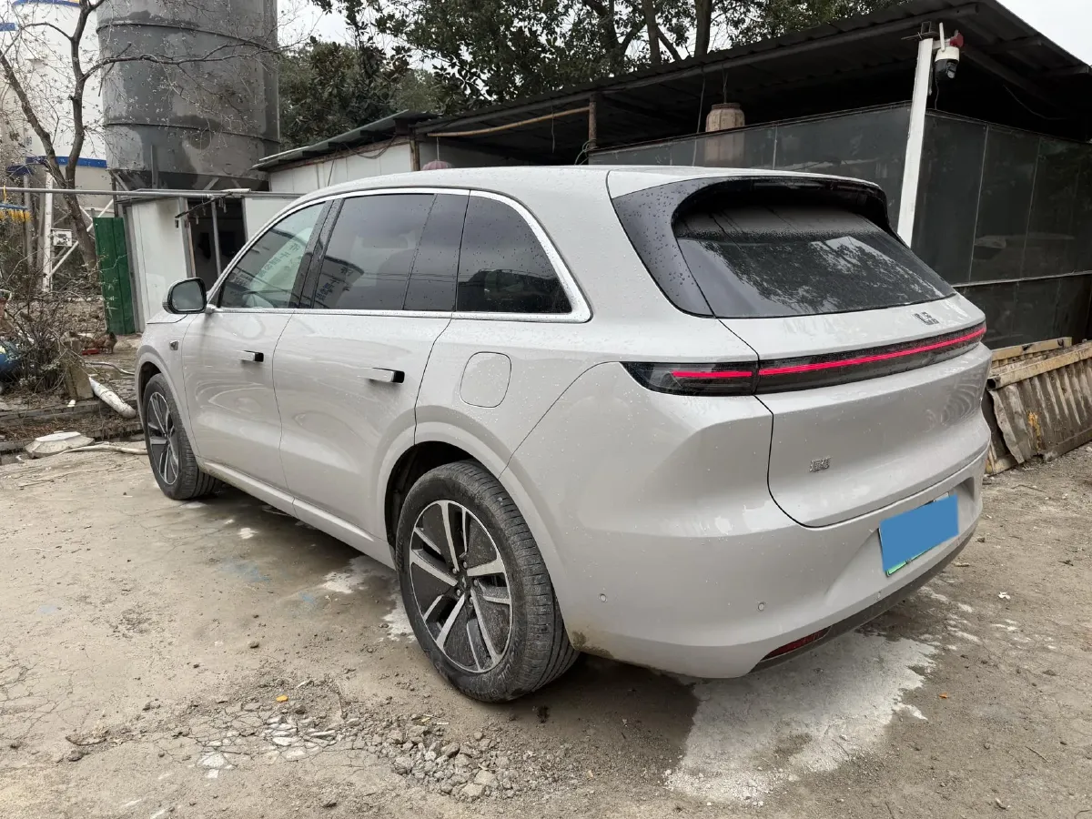 2024 Li L6 Range Extended 154HP L4 REEV 36.8KWH,autocango,china used car exporter,china ev exporter,chinese used car exporter,chinese used ev exporter