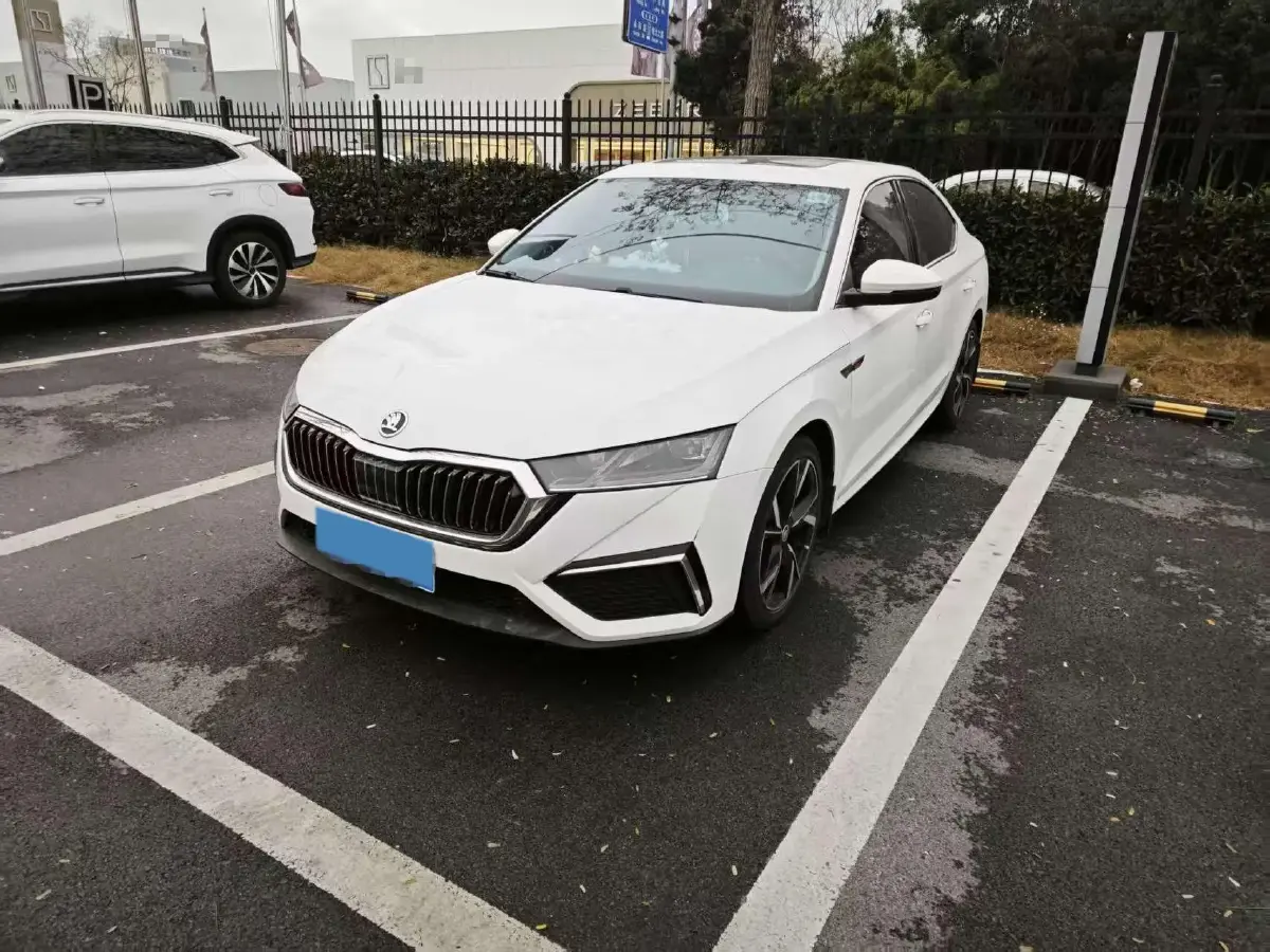 2021 Skoda Octavia 1.4T 150HP L4 7DCT