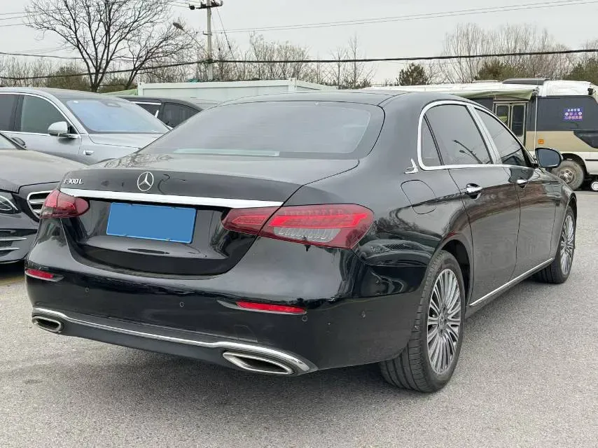 2023 Mercedes-Benz E Class 2.0T 258HP L4 9AT,autocango,china used car exporter,china ev exporter,chinese used car exporter,chinese used ev exporter