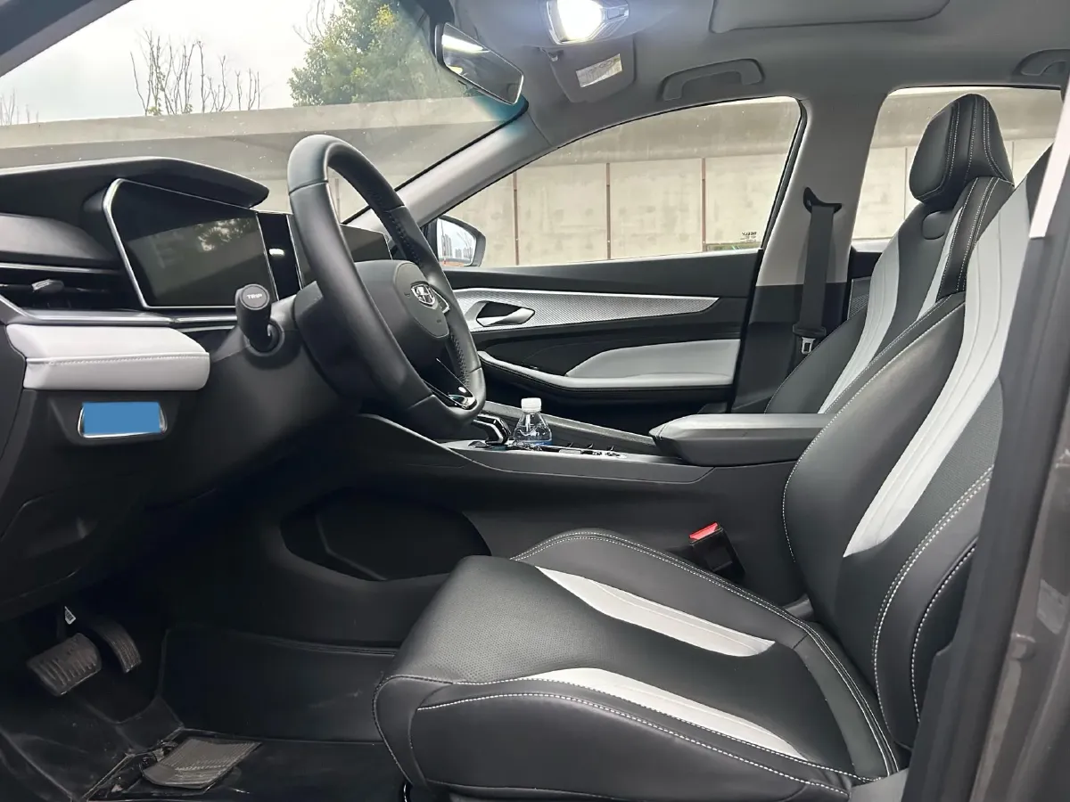 2024 Geely Binray 1.5T 181HP L4 7DCT,autocango,china used car exporter,china ev exporter,chinese used car exporter,chinese used ev exporter