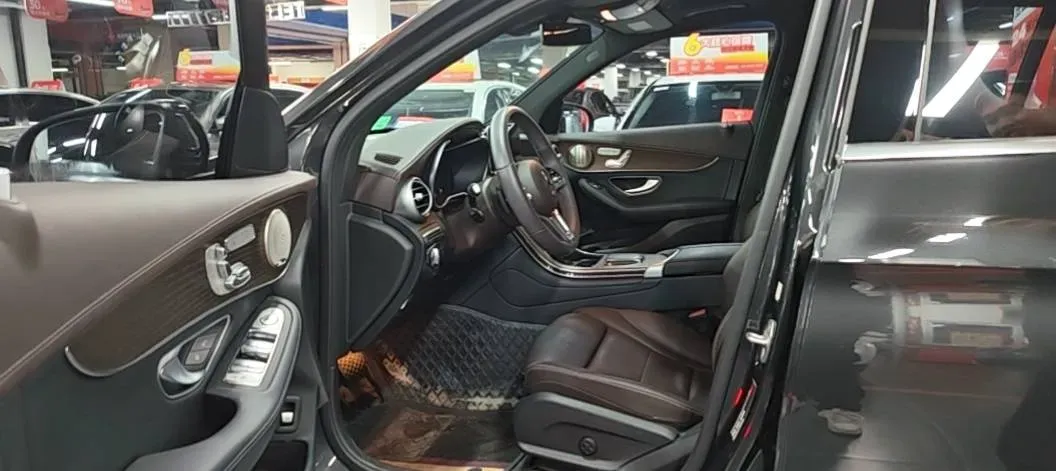 2022 Mercedes-Benz GLC Class 2.0T 258HP L4 9AT,autocango,china used car exporter,china ev exporter,chinese used car exporter,chinese used ev exporter