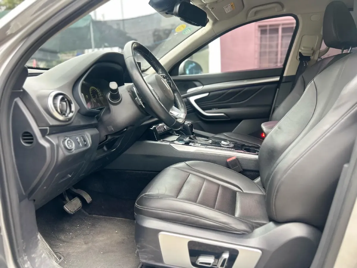 2017 WEY VV7 2.0T 234HP L4 7DCT,autocango,china used car exporter,china ev exporter,chinese used car exporter,chinese used ev exporter