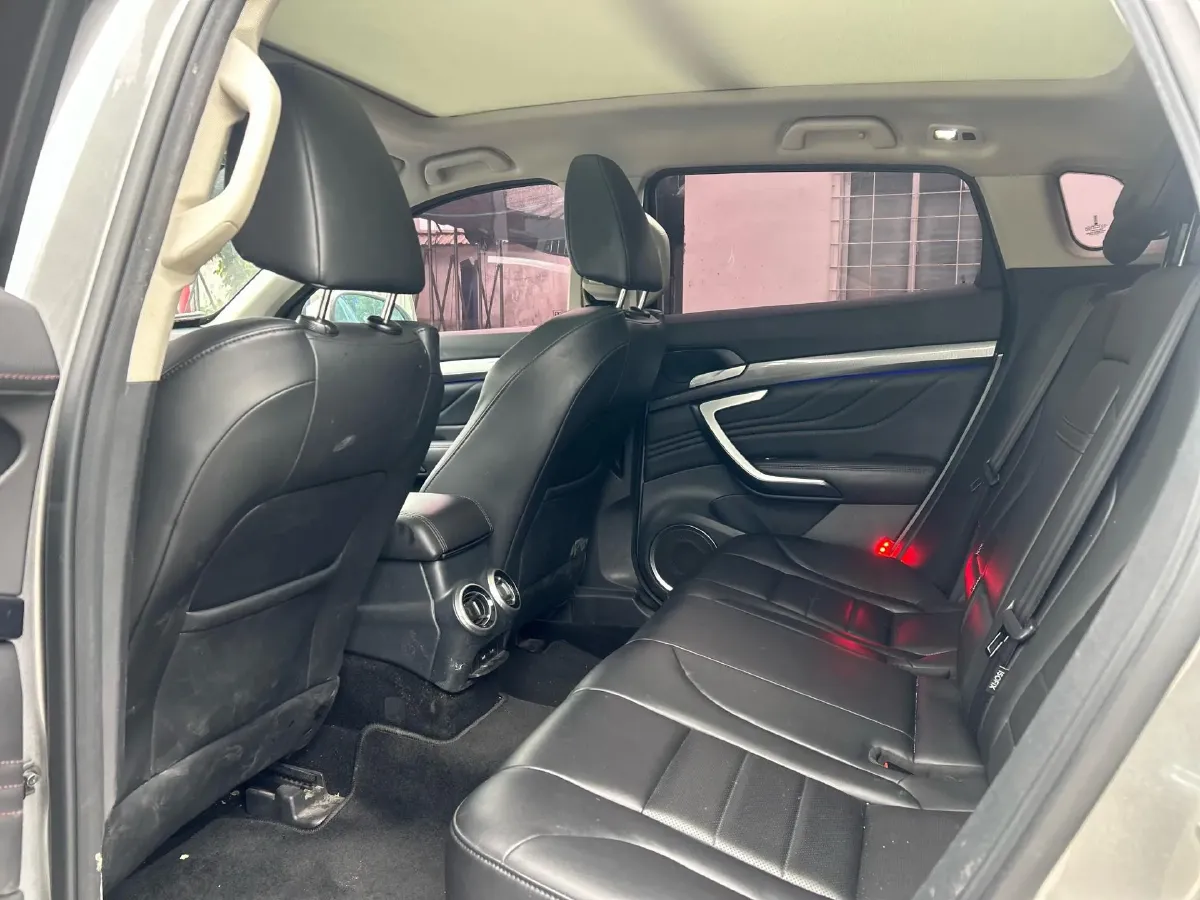 2017 WEY VV7 2.0T 234HP L4 7DCT,autocango,china used car exporter,china ev exporter,chinese used car exporter,chinese used ev exporter