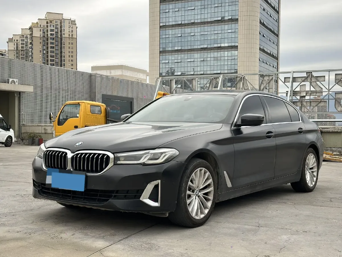 2021 BMW 5 Series 2.0T 184HP L4 8AT,autocango,china used car exporter,china ev exporter,chinese used car exporter,chinese used ev exporter