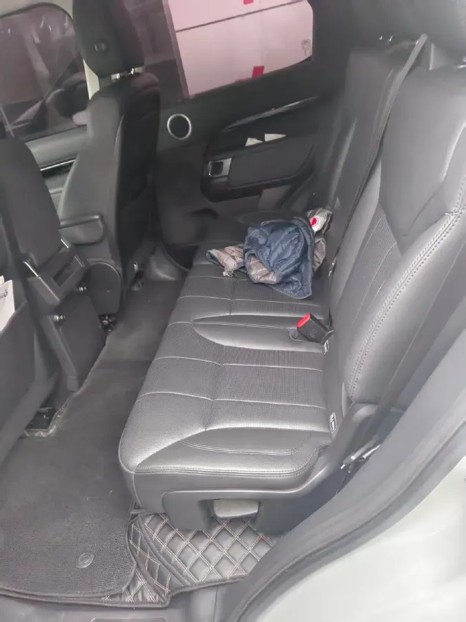 2019 Land Rover Discovery 2.0T 300HP L4 8AT,autocango,china used car exporter,china ev exporter,chinese used car exporter,chinese used ev exporter