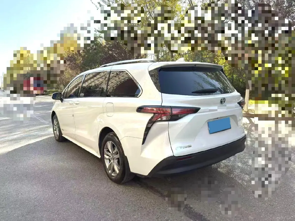 2024 Toyota Sienna 2.5L 189HP L4 E-CVT Hybrid,autocango,china used car exporter,china ev exporter,chinese used car exporter,chinese used ev exporter