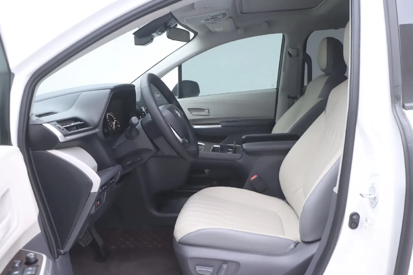 2024 Toyota Sienna 2.5L 189HP L4 E-CVT Hybrid,autocango,china used car exporter,china ev exporter,chinese used car exporter,chinese used ev exporter