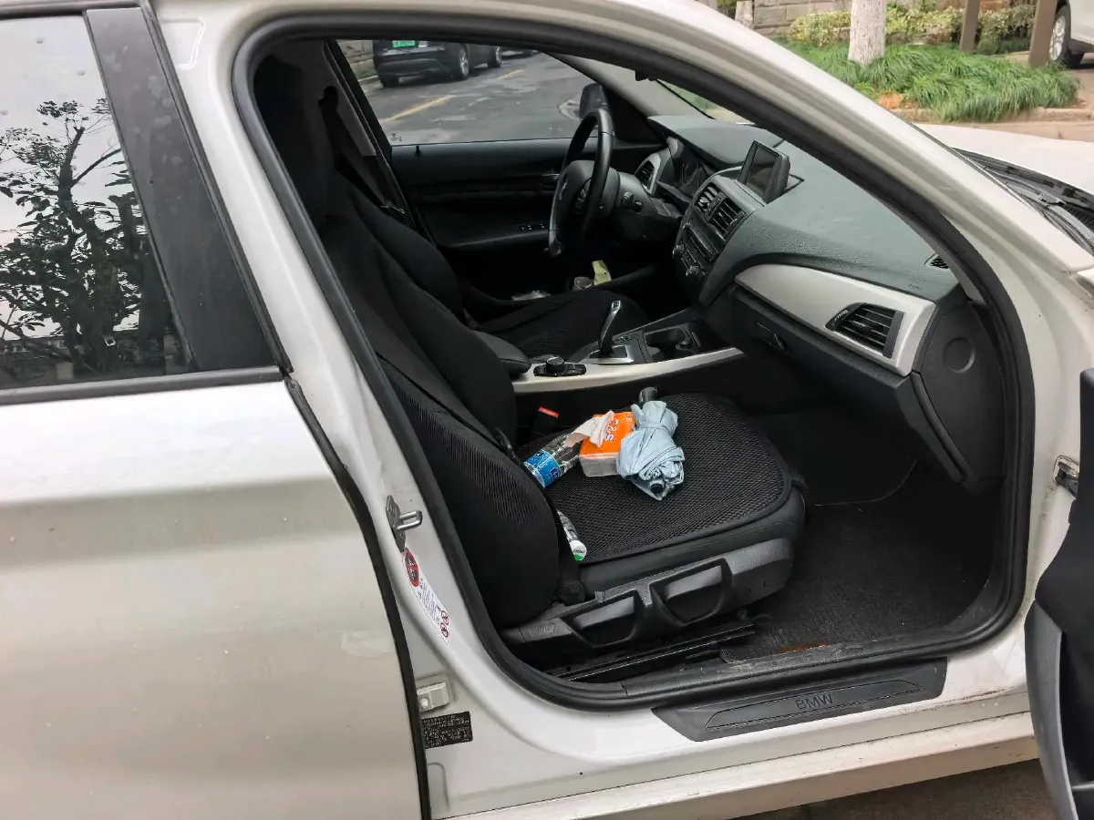 2013 BMW 1 Series 1.6T 136HP L4 8AT,autocango,china used car exporter,china ev exporter,chinese used car exporter,chinese used ev exporter