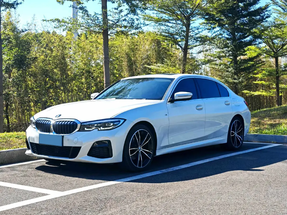 2022 BMW 3 Series 2.0T 184HP L4 8AT