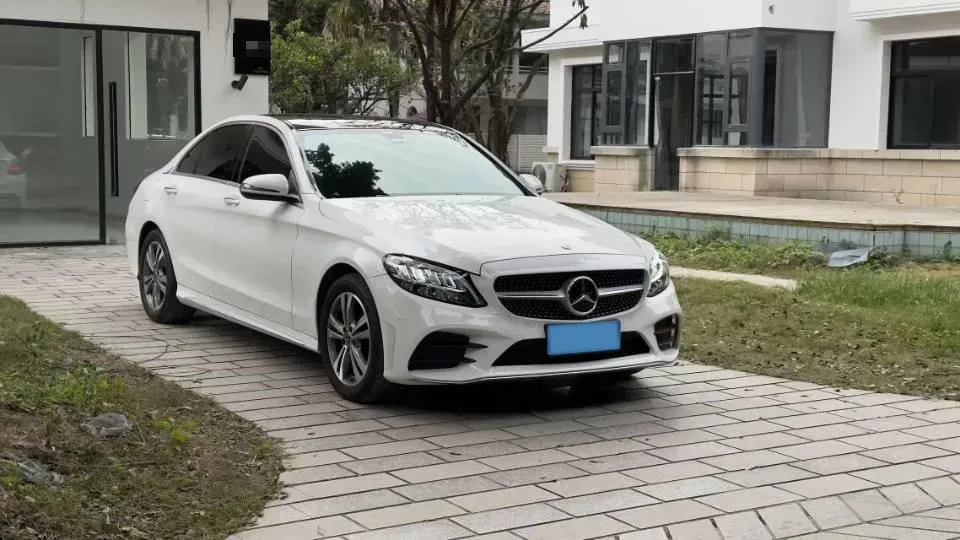 2021 Mercedes-Benz C Class 1.5T 156HP L4 9AT,autocango,china used car exporter,china ev exporter,chinese used car exporter,chinese used ev exporter