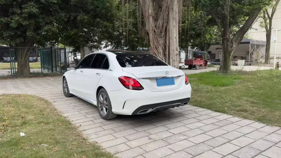 2021 Mercedes-Benz C Class 1.5T 156HP L4 9AT,autocango,china used car exporter,china ev exporter,chinese used car exporter,chinese used ev exporter