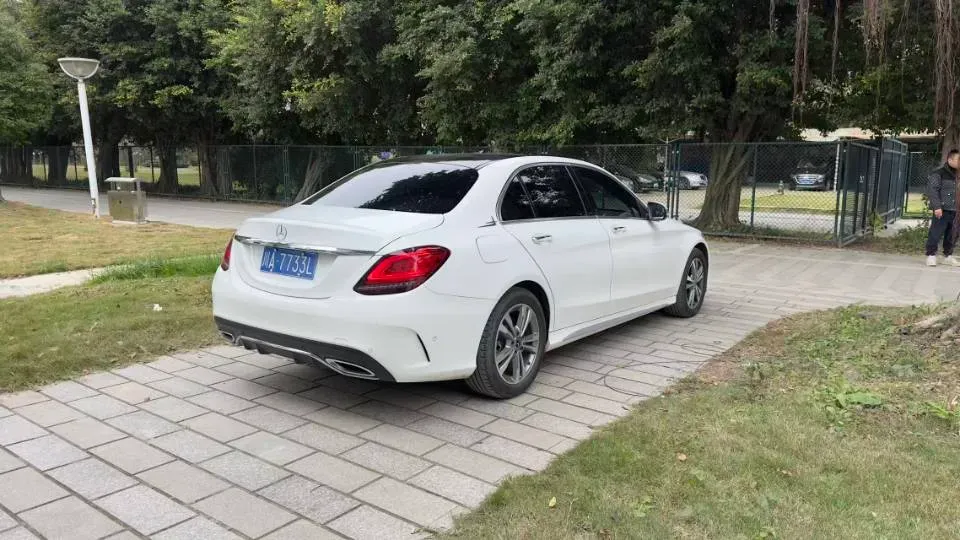 2021 Mercedes-Benz C Class 1.5T 156HP L4 9AT,autocango,china used car exporter,china ev exporter,chinese used car exporter,chinese used ev exporter