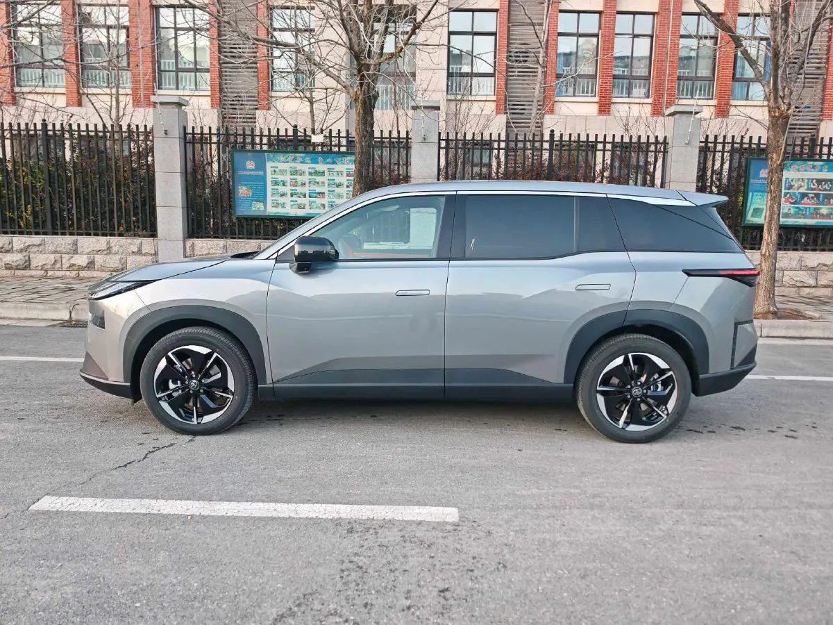 2025 Toyota BZ3X BEV 58.37KWH,autocango,china used car exporter,china ev exporter,chinese used car exporter,chinese used ev exporter