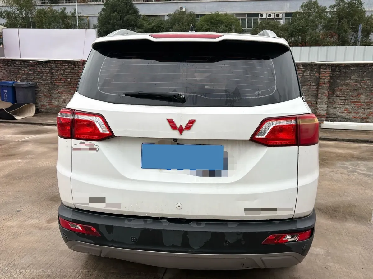 2018 WuLing HongGuang S3 1.5L 112HP L4 6MT,autocango,china used car exporter,china ev exporter,chinese used car exporter,chinese used ev exporter