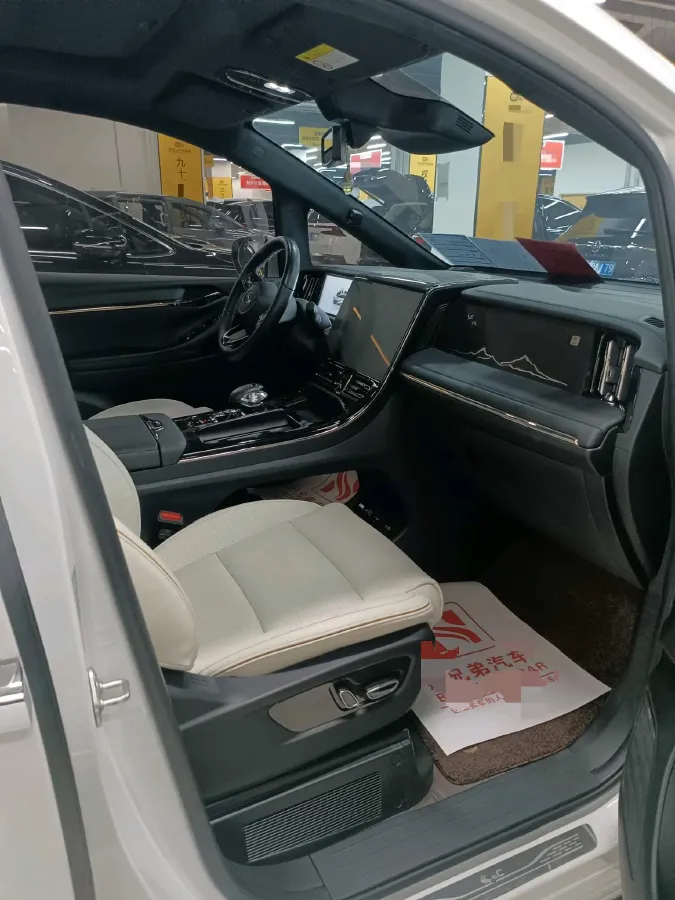 2023 GAC Trumpchi M8 2.0T 190HP L4 E-CVT Hybrid,autocango,china used car exporter,china ev exporter,chinese used car exporter,chinese used ev exporter