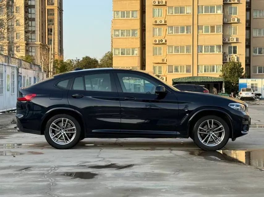 2021 BMW X4 2.0T 184HP L4 8AT,autocango,china used car exporter,china ev exporter,chinese used car exporter,chinese used ev exporter
