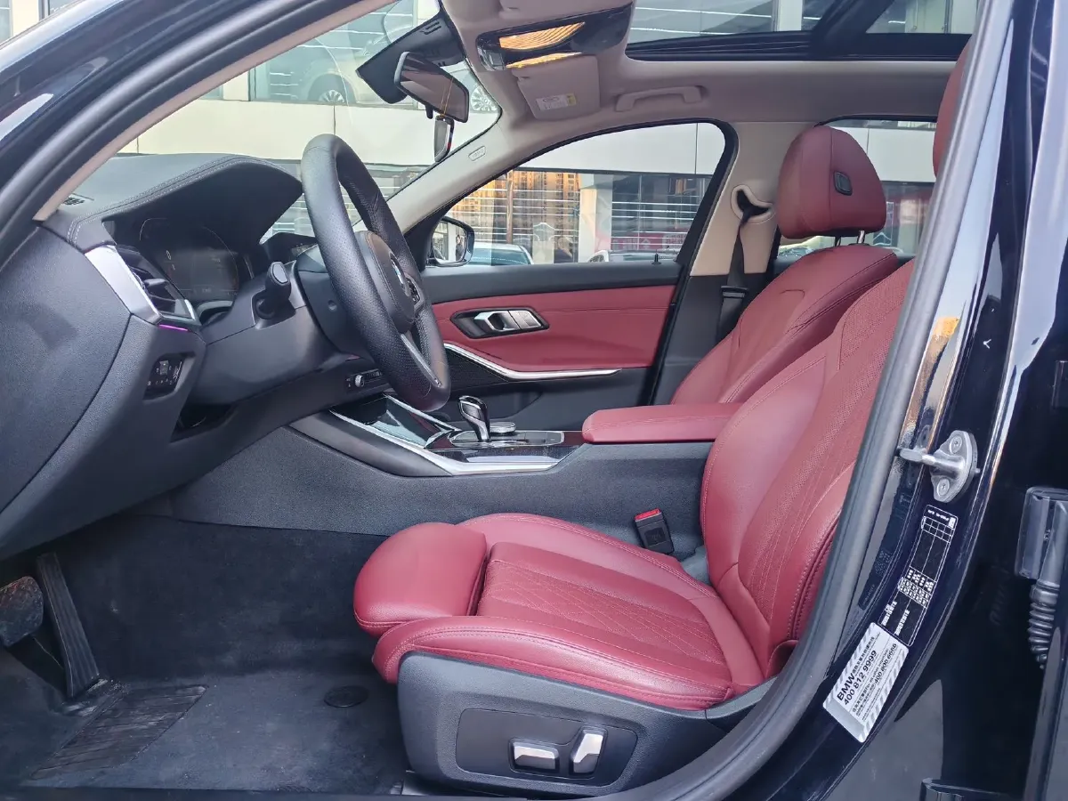 2022 BMW 3 Series 2.0T 184HP L4 8AT,autocango,china used car exporter,china ev exporter,chinese used car exporter,chinese used ev exporter