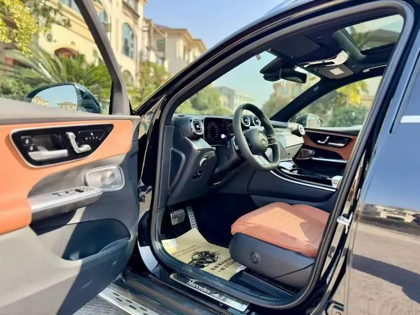 2024 Mercedes-Benz GLC Class 2.0T 258HP L4 9AT,autocango,china used car exporter,china ev exporter,chinese used car exporter,chinese used ev exporter